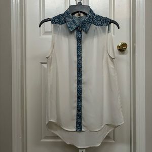 E Hanger M Size M Collared Button Down Denim Top